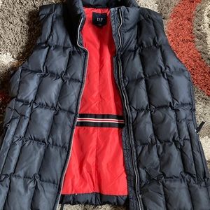 Women’s GAP synthetic quilted vest